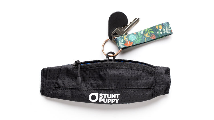 Stunt Puppy Stash Pocket for Leash | MunroKennels.com